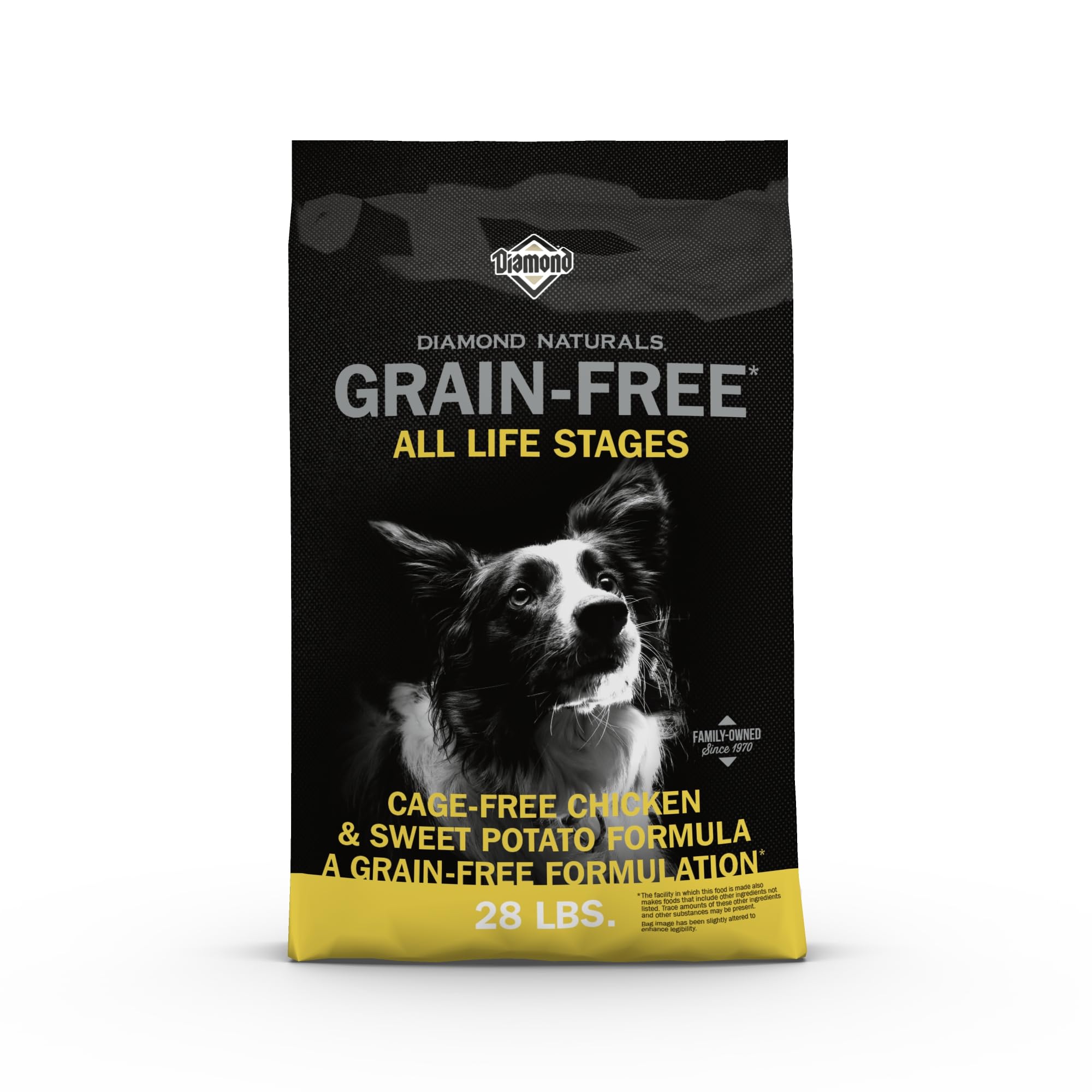 Diamond Naturals grain-free chicken kibble in bag highlighting real chicken as the #1 ingredient for lean energy.