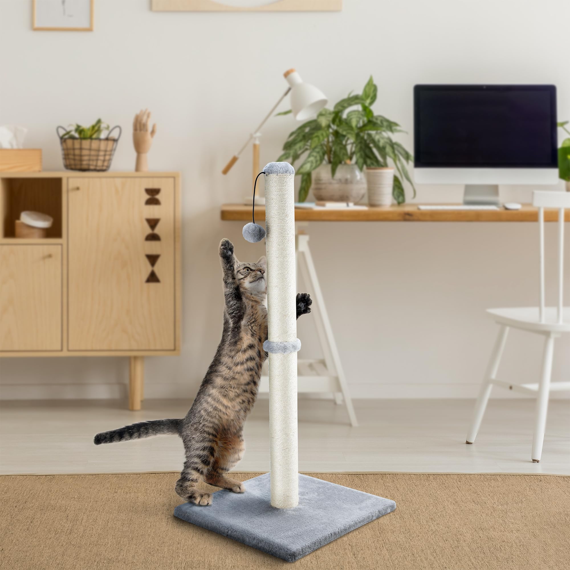 Dimaka light-grey modern-design scratching post blends with decor