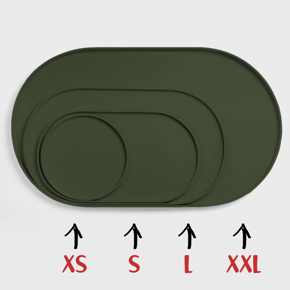DogBuddy mat showing smooth surface that reduces bowl sliding