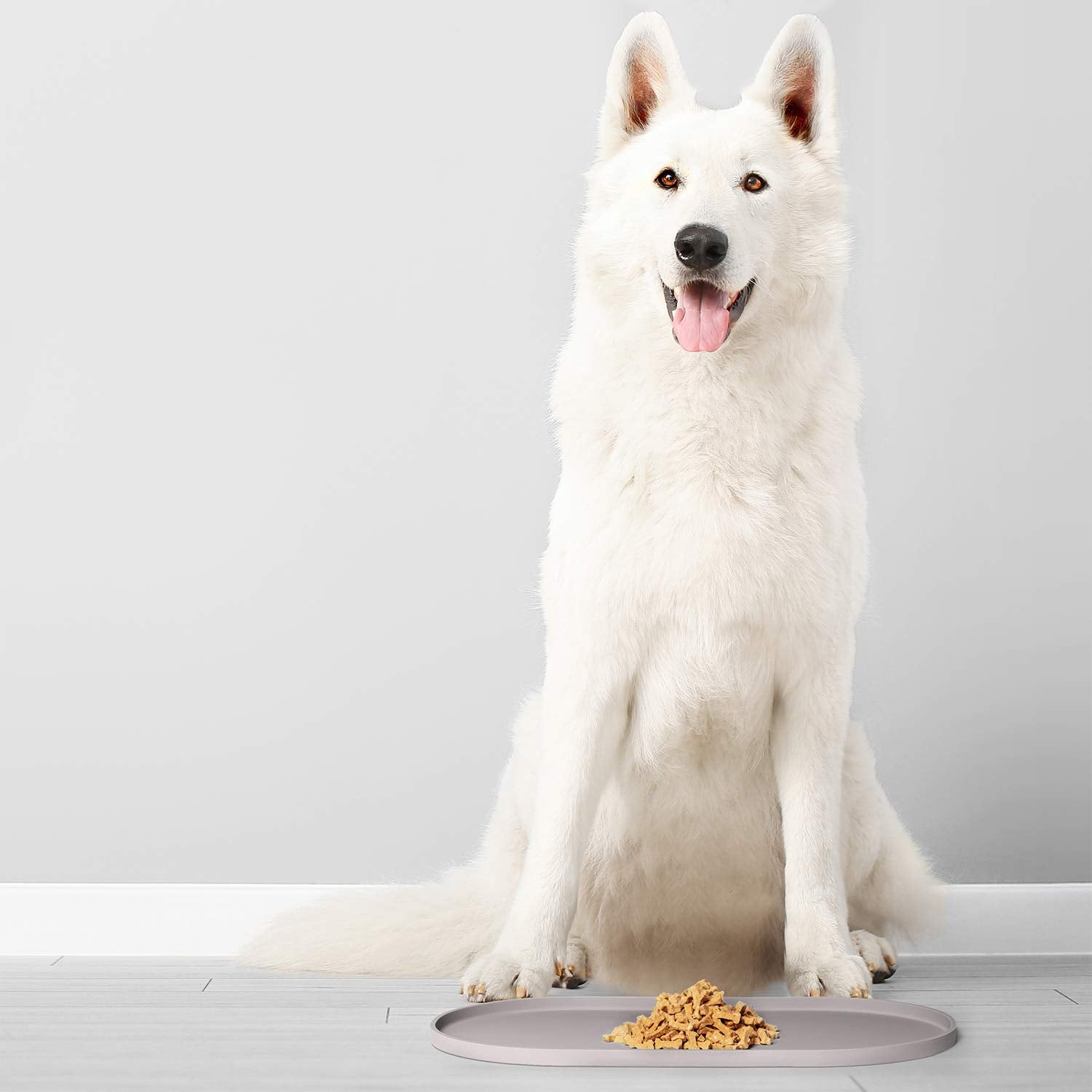 DogBuddy large dove mat suitable for medium to large dogs.