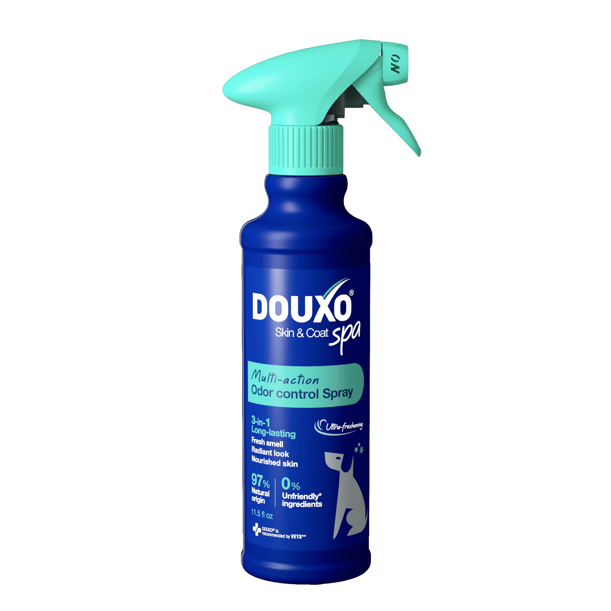 DOUXO Skin & Coat SPA spray bottle for long-lasting freshness on dogs.