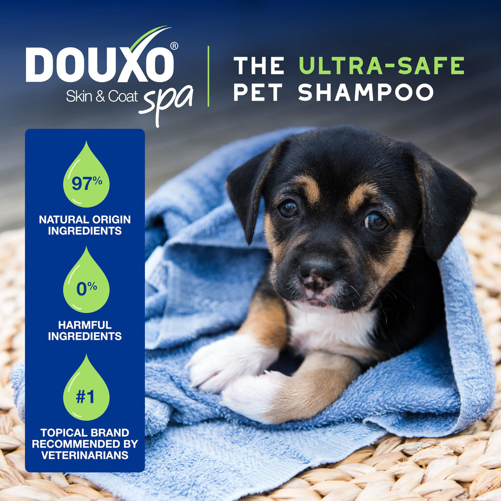DOUXO Skin & Coat SPA bottle emphasizes natural-origin ingredients