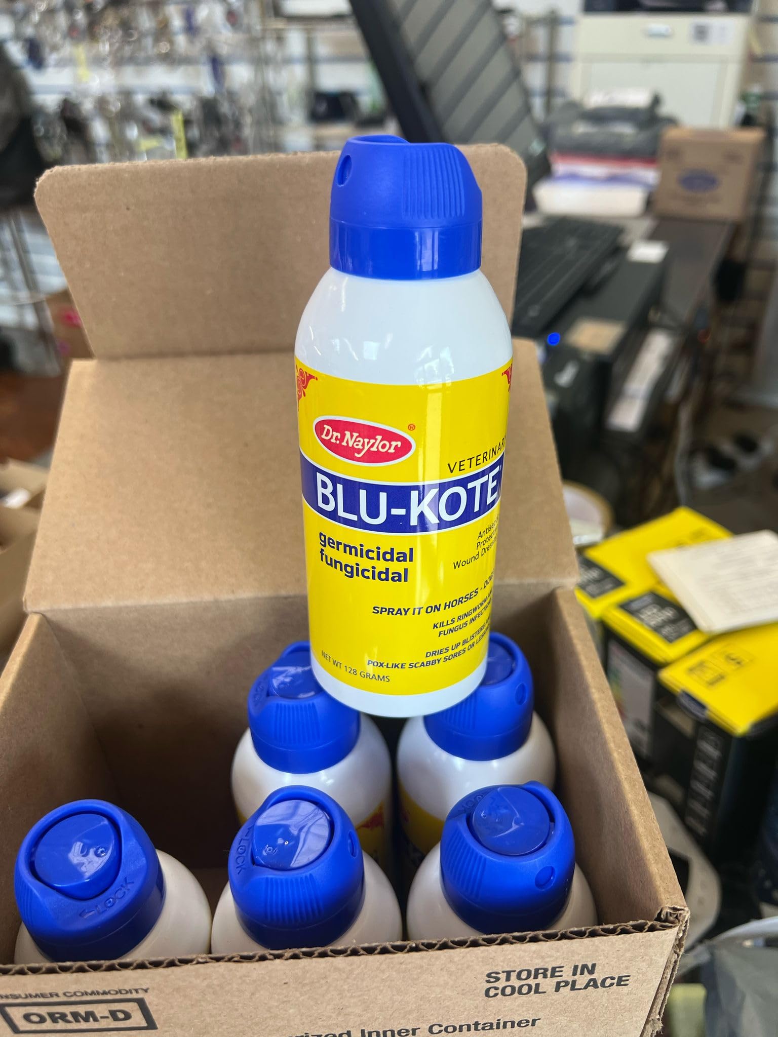 Dr. Naylor Blu-Kote aerosol dispensing demonstrates quick wound application