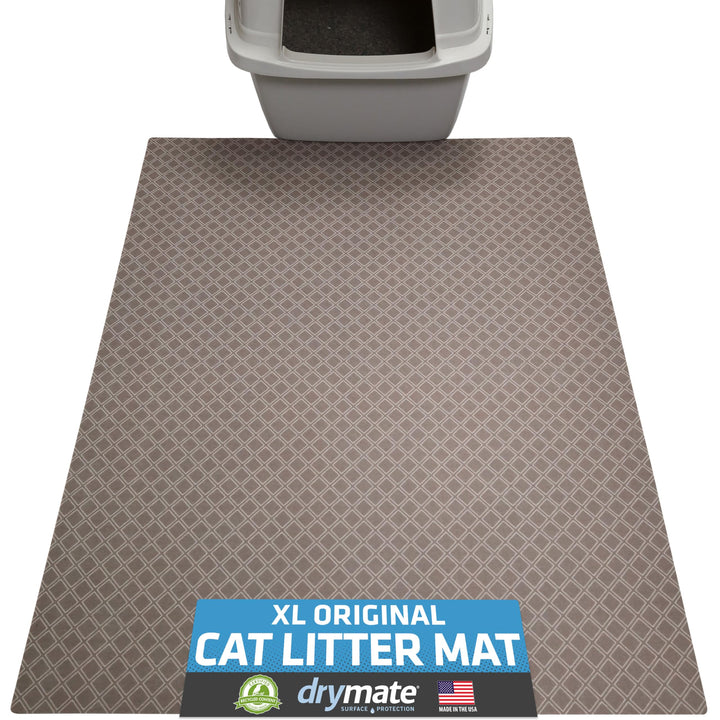 Drymate cat litter mat with litter-trapping design captures litter and reduces tracking.