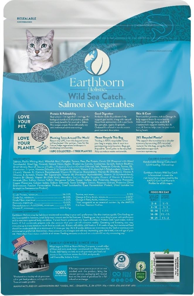 Earthborn Holistic Wild Sea Catch kibble closeup with salmon and whitefish proteins for brain and heart health.