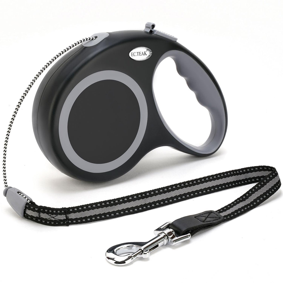 EC.TEAK retractable leash with 30ft cord for controlled freedom during walks.