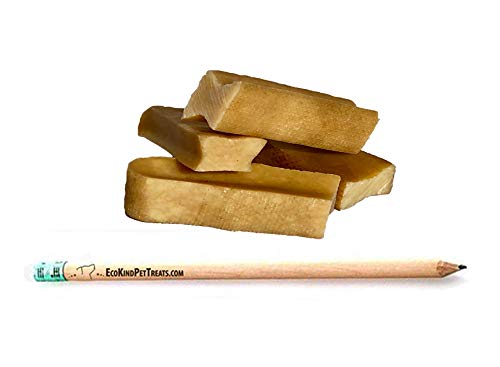 EcoKind satisfaction-backed dog chews image suggesting trust and enjoyment.