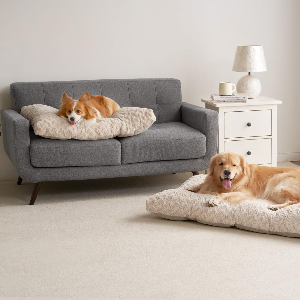 EHEYCIGA beige bed in crate room setup.