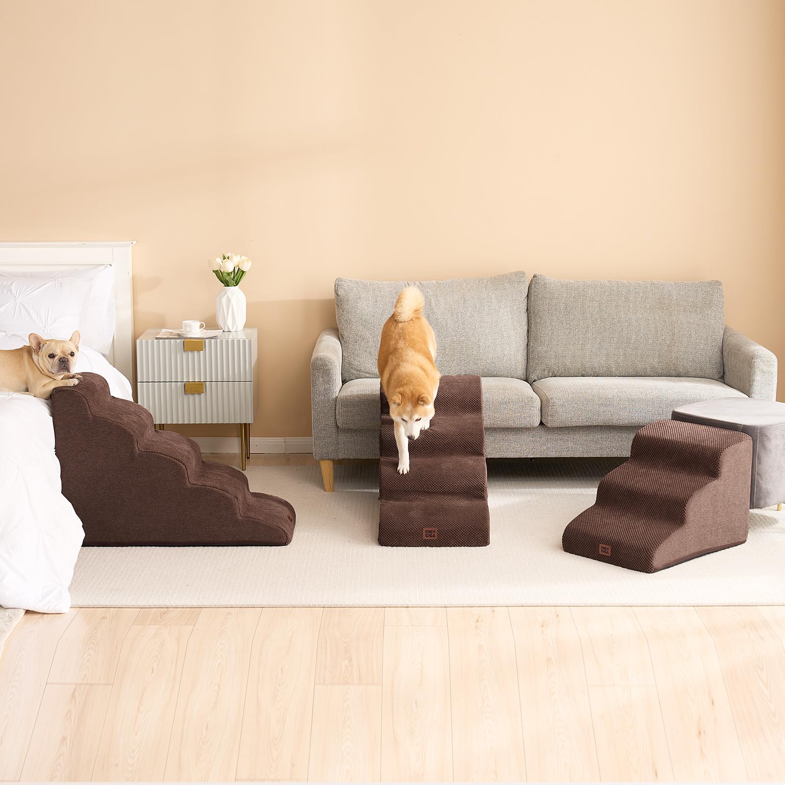 EHEYCIGA Curved Dog Stairs designed for high-bed access compatibility.