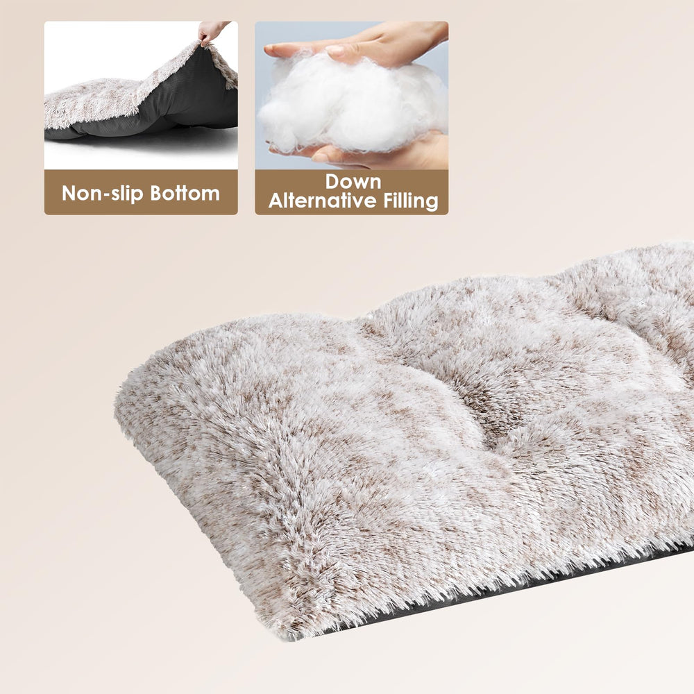 EHEYCIGA breathable down-alternative fill supports soft, airy comfort.