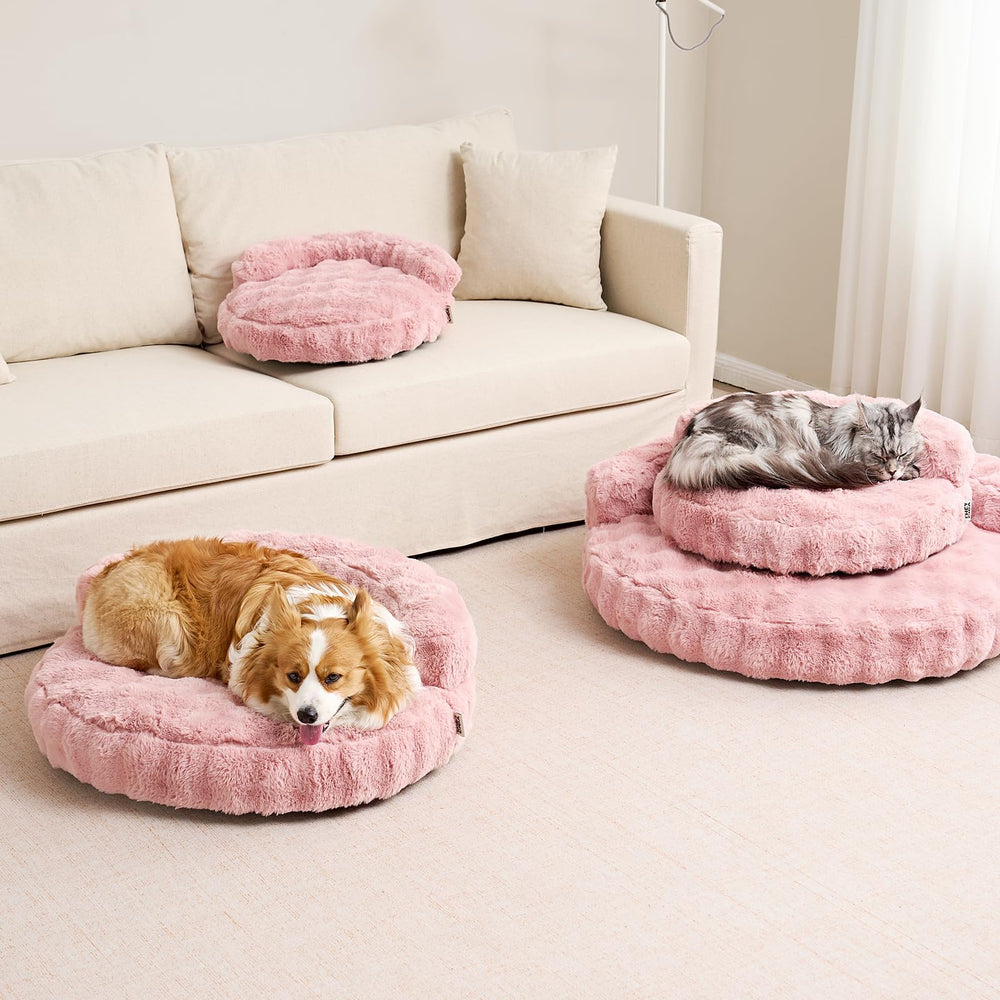 EHEYCIGA round pet bed cushions dogs during rest and cat naps.