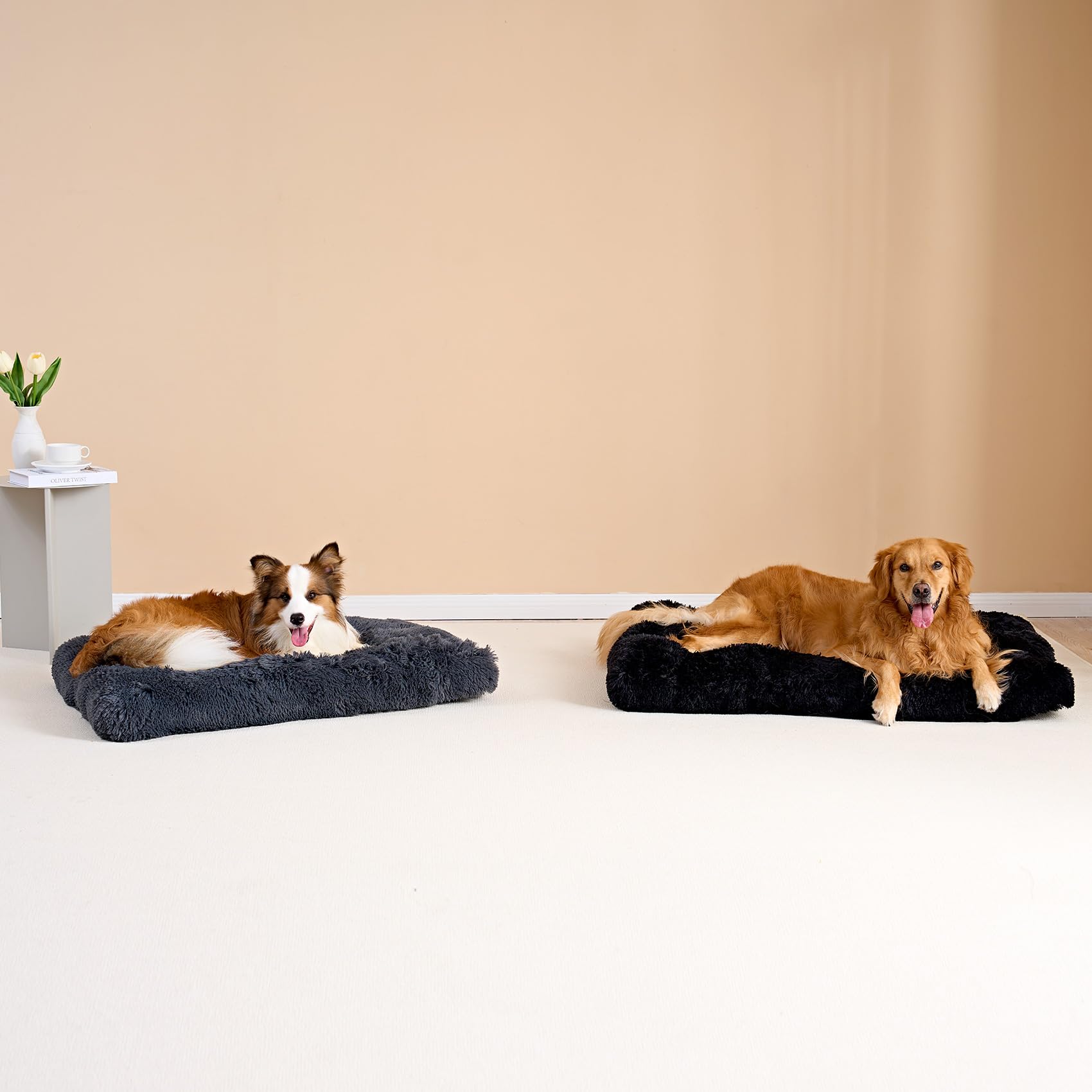 Easy-care fluffy dog crate bed from EHEYCIGA ready for quick fluffing