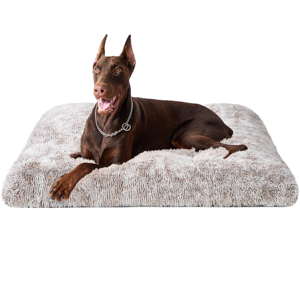 EHEYCIGA fluffy XXL dog crate pad with plush surface for comfort.