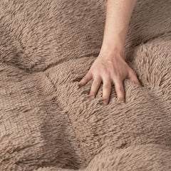 EHEYCIGA non-slip bottom keeps bed stable during playful moments.