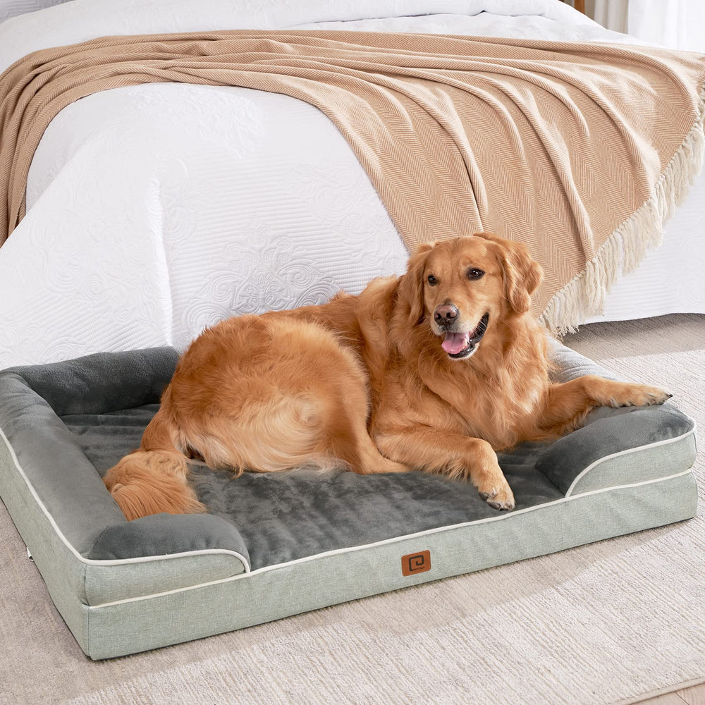 Greyish green color of EHEYCIGA bed with calming aesthetic