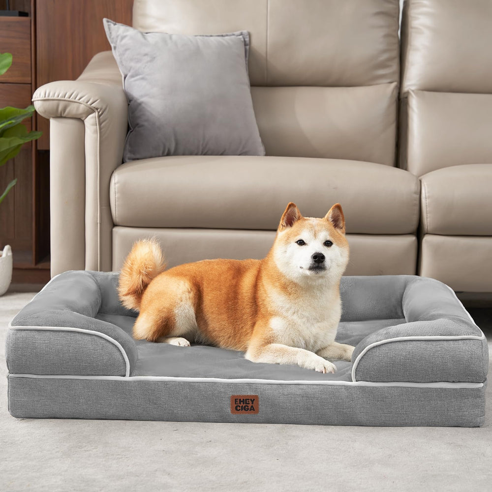 EHEYCIGA bed placed on floor demonstrates stable non-slip bottom.