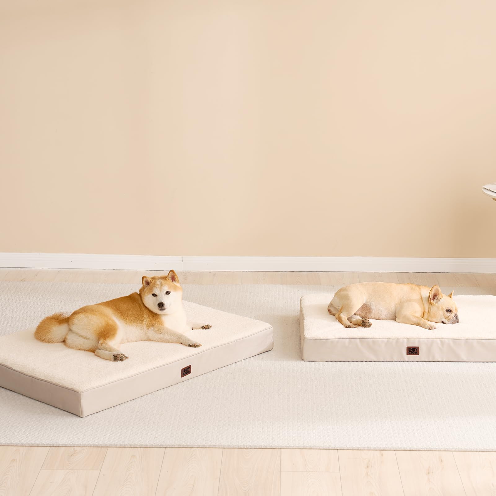 EHEYCIGA machine-washable cover makes quick cleanups easy.