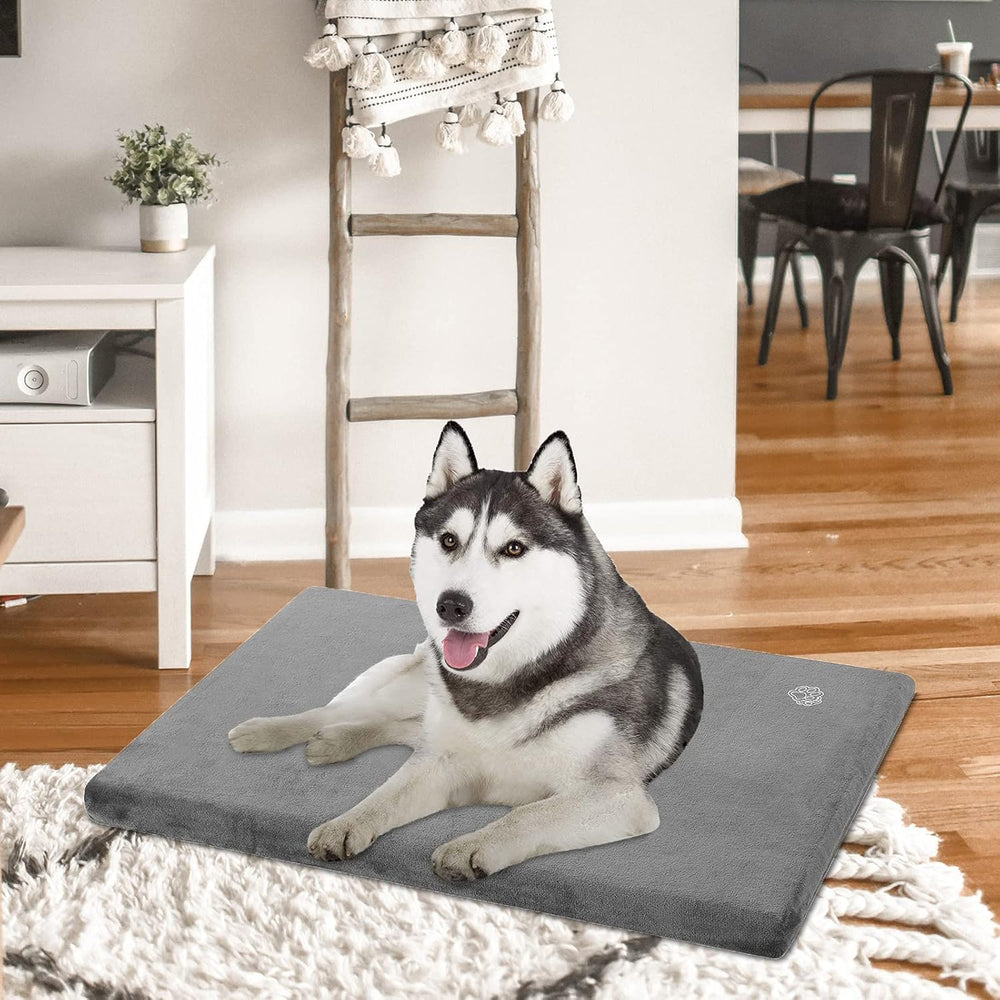 EMPSIGN grey canvas side offers cooling comfort in warm weather