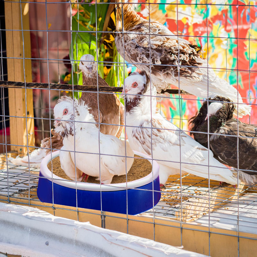 Eorbow nest pad in nesting bowl supports birds during breeding