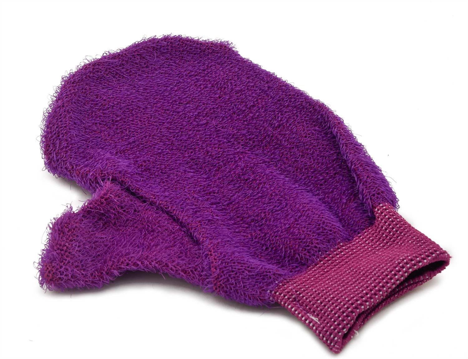 Epona Ulta-Mitt used for wet bathing to lift dirt and leave a silky coat.