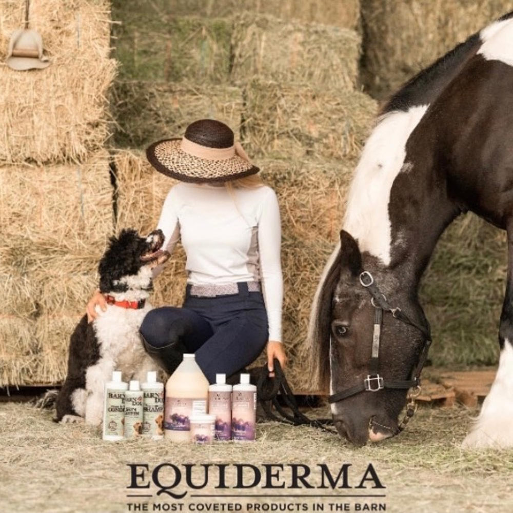Lavender-scented cleanup around horse face and ears with EQUIDERMA.