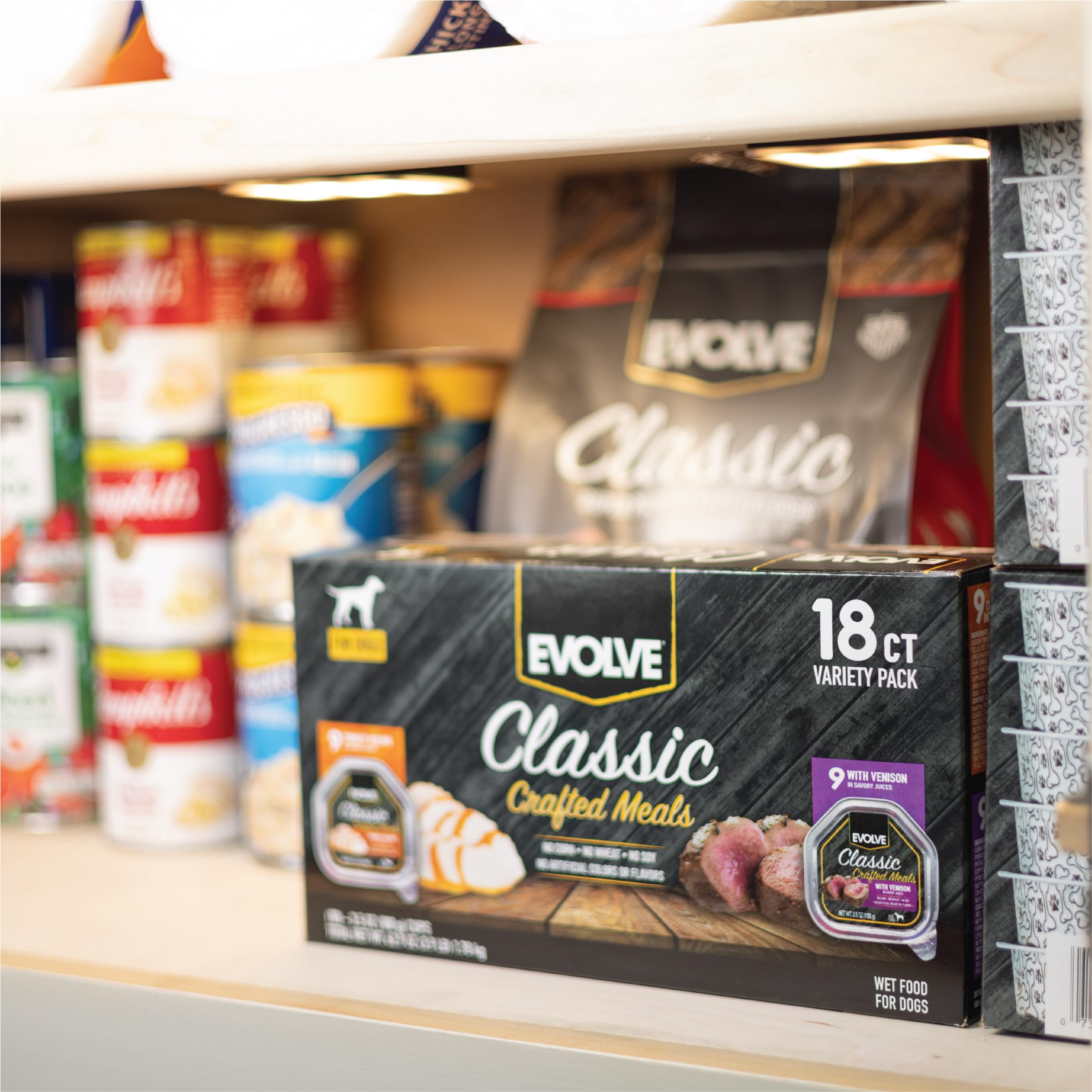 Evolve Classic Crafted Meals 18-pack display, convenient feeding option for rotation.