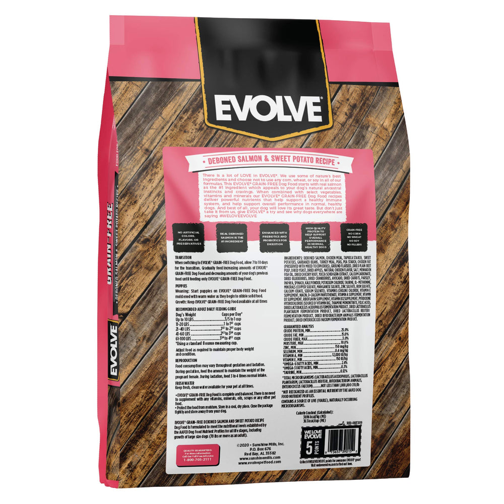 Close-up of Evolve deboned salmon as the first ingredient.