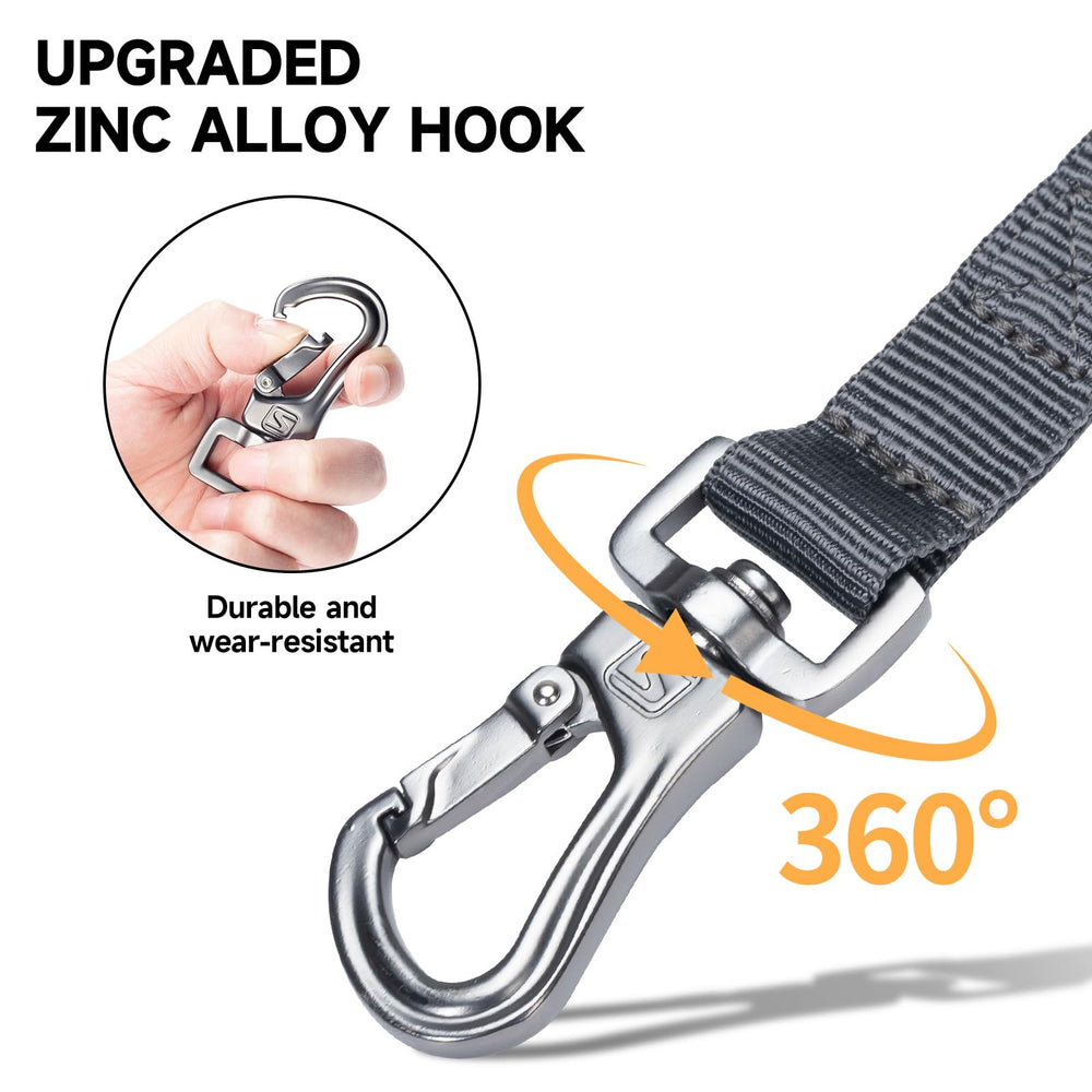 EXCELLENT ELITE SPANKER metal hook and rectangular buckle secure collar attachments.