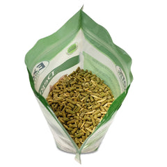 Close-up of Exotic Nutrition Degu Diet whole oats highlighting wholesome ingredients.