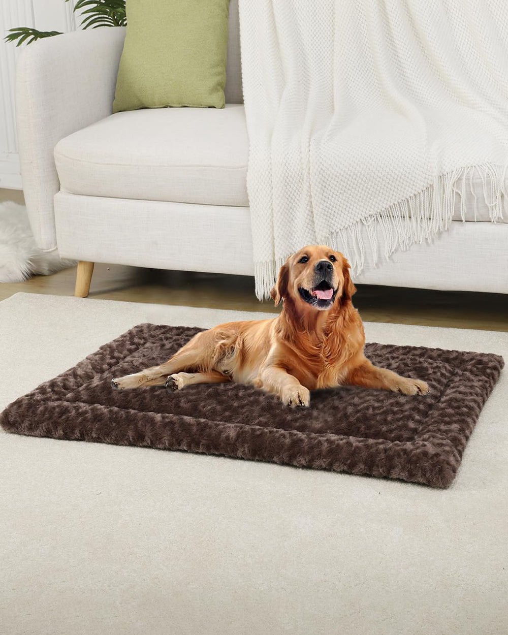 Exsnugy soft fluffy bed mat ideal for kennels and crates.