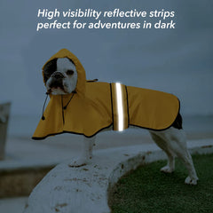 Ezierfy hood with cap buckle protects the dog's head in rain