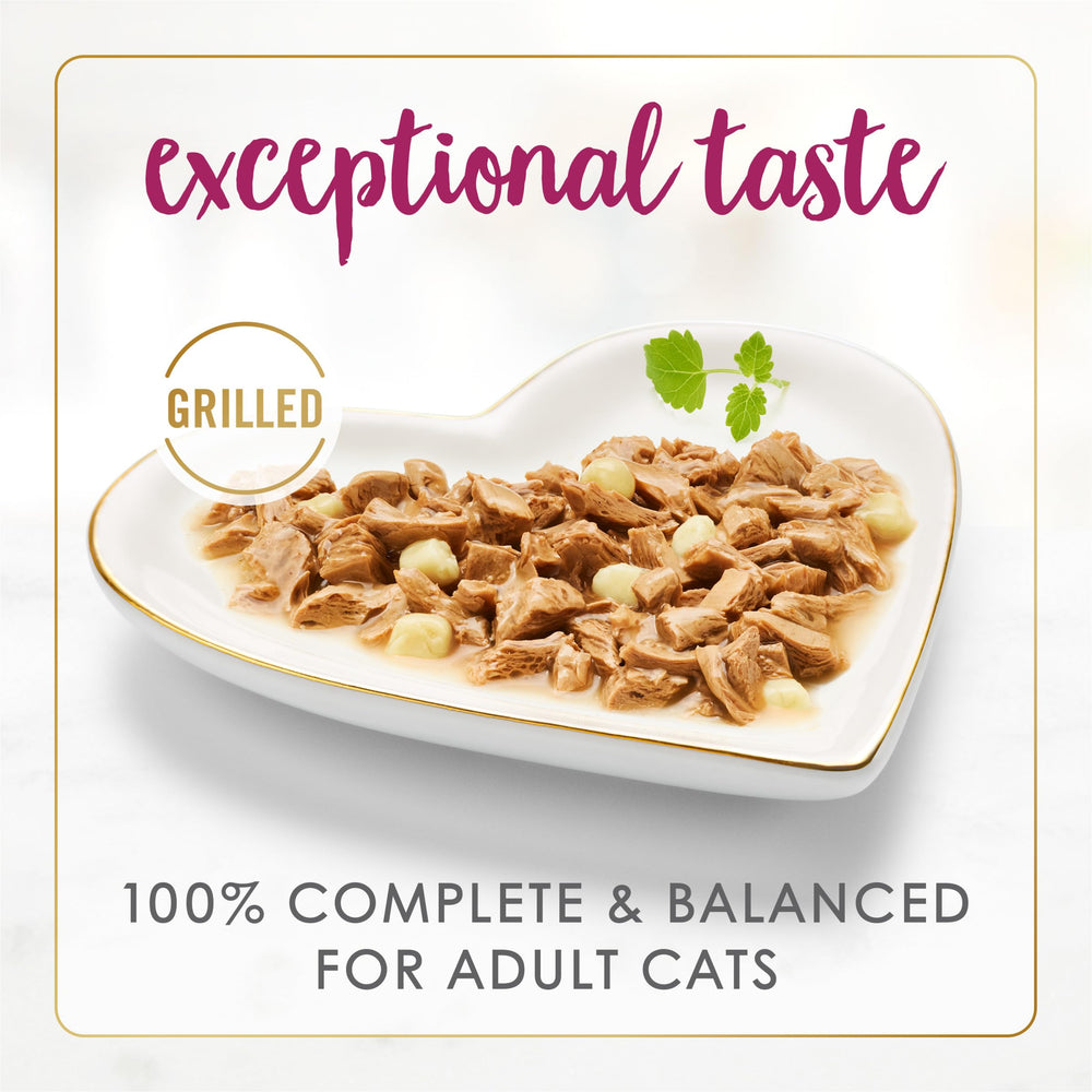 Fancy Feast Delights wet cat food close-up ingredients, emphasizes real quality for adult cats.