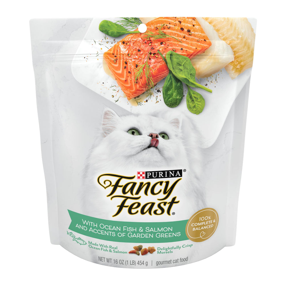 Crunchy texture of Fancy Feast dry kibble enhances mealtime enjoyment.