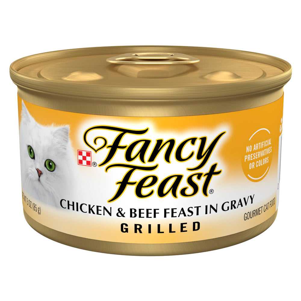 Fancy Feast Grilled Chicken and Beef in Gravy can, protein-rich option for adult cats.