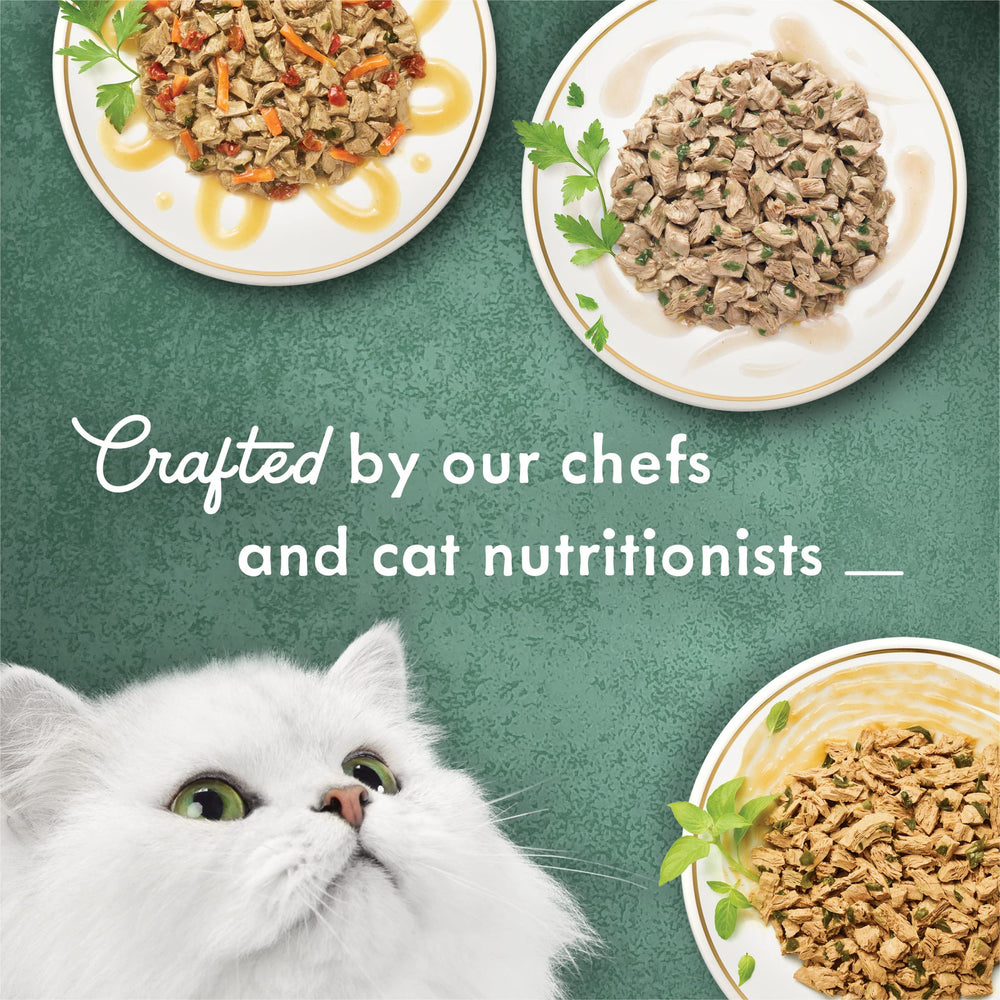 Packaging showing 30 cans of Fancy Feast Medleys Poultry Collection.