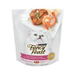 Fancy Feast Purina Filet Mignon crunchy morsels provide a satisfying crunch for cats.