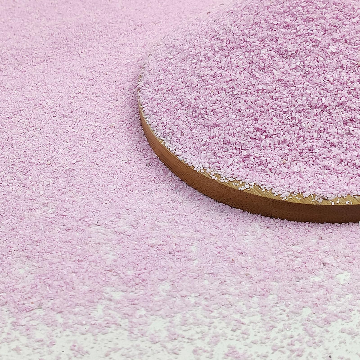 FANTIAN Pink Sand used as aquarium bottom substrate for a vibrant tank