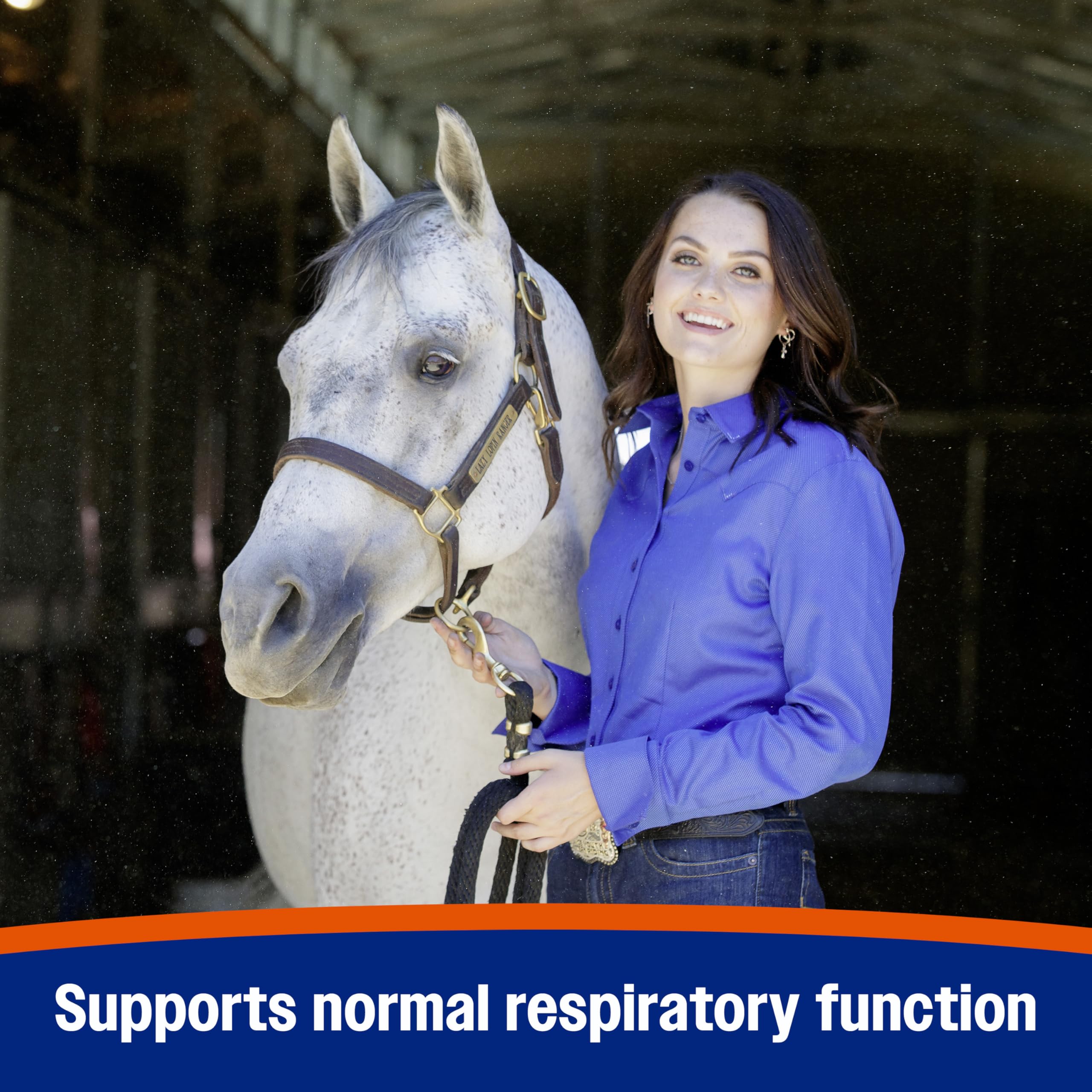 Farnam Cough Free pellets show-safe formula close-up highlighting natural herbs.