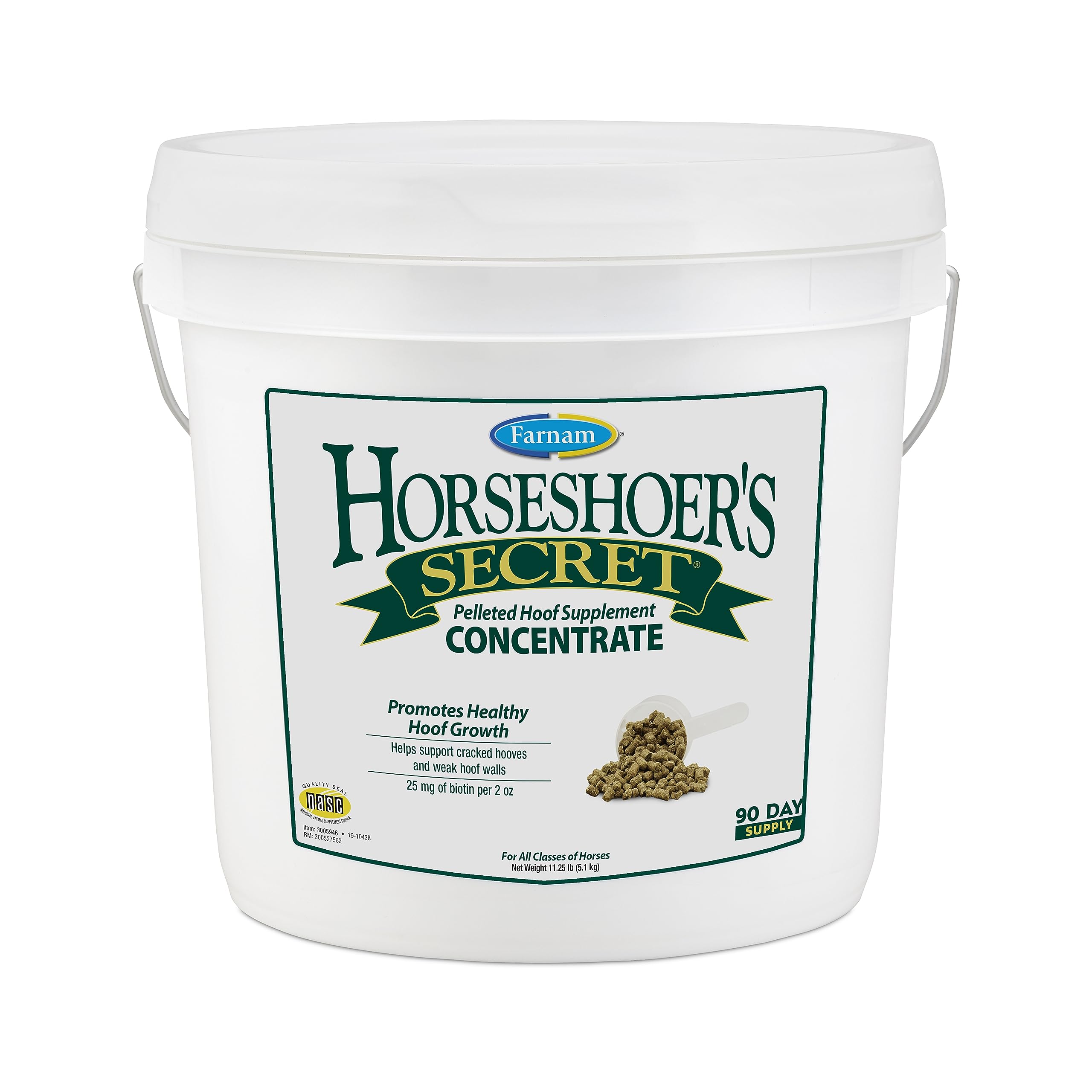 Farnam Horseshoer’s Secret hoof supplement bottle ready to feed.