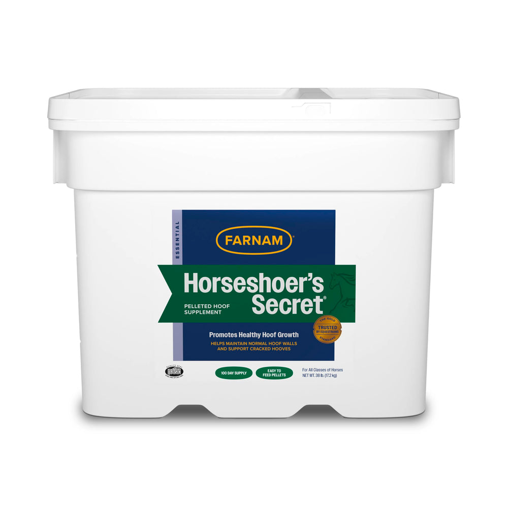 Farnam Horseshoer’s Secret hoof supplement bag showcases a nutrient-rich formula for stronger hooves.