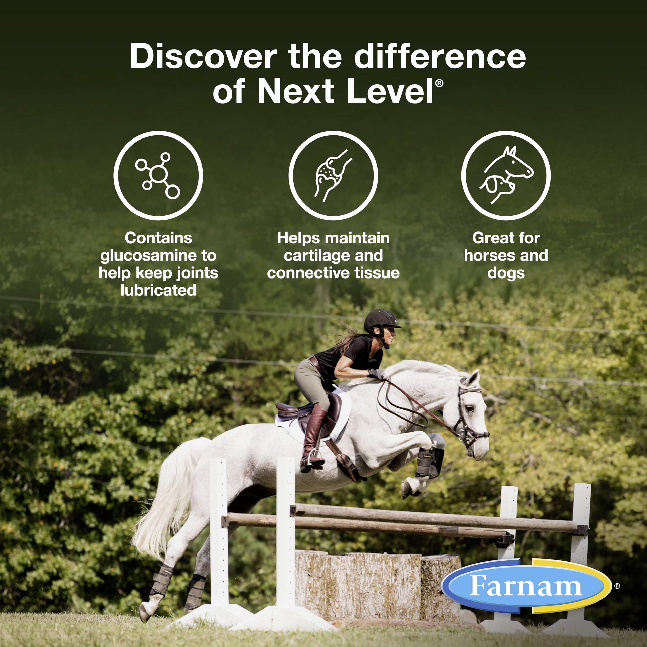 Farnam Next Level Joint Fluid poured onto a horse's daily feed.