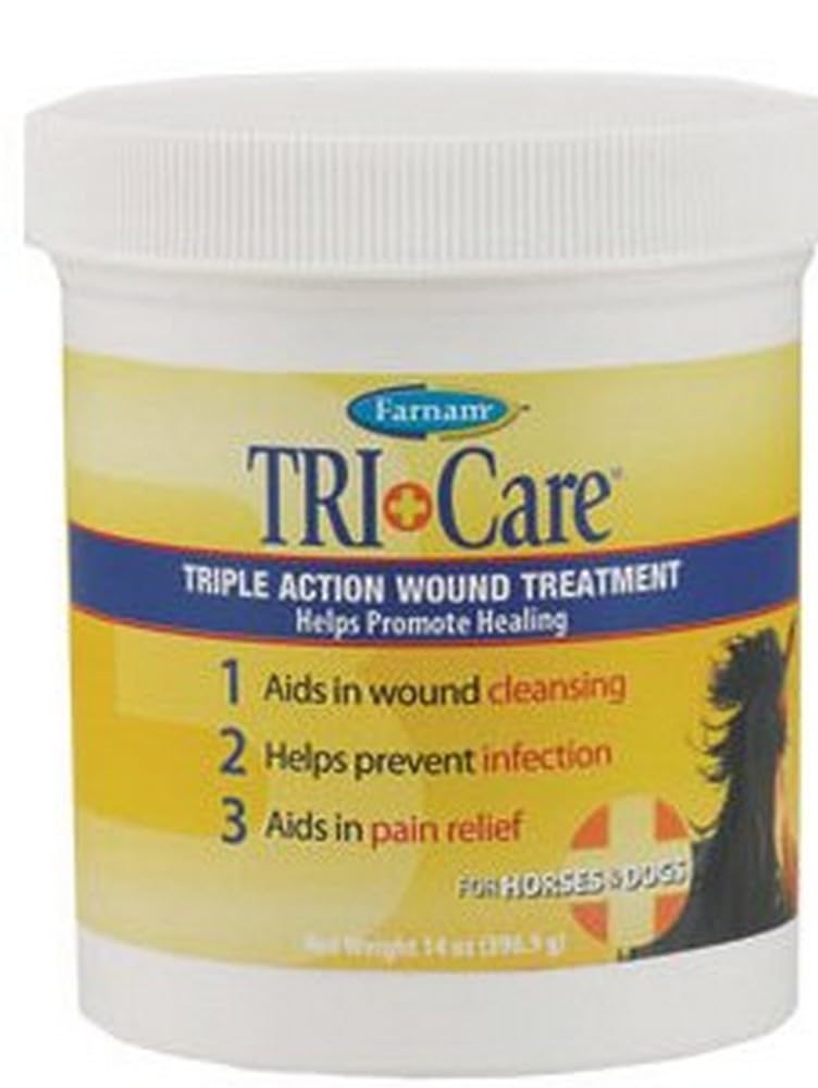 Farnam Triple Action Wound Treatment bottle pour for easy application on horses, ponies, and dogs.