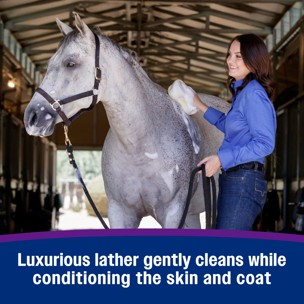 Farnam Vetrolin Bath conditioners protect coat from pollutants.