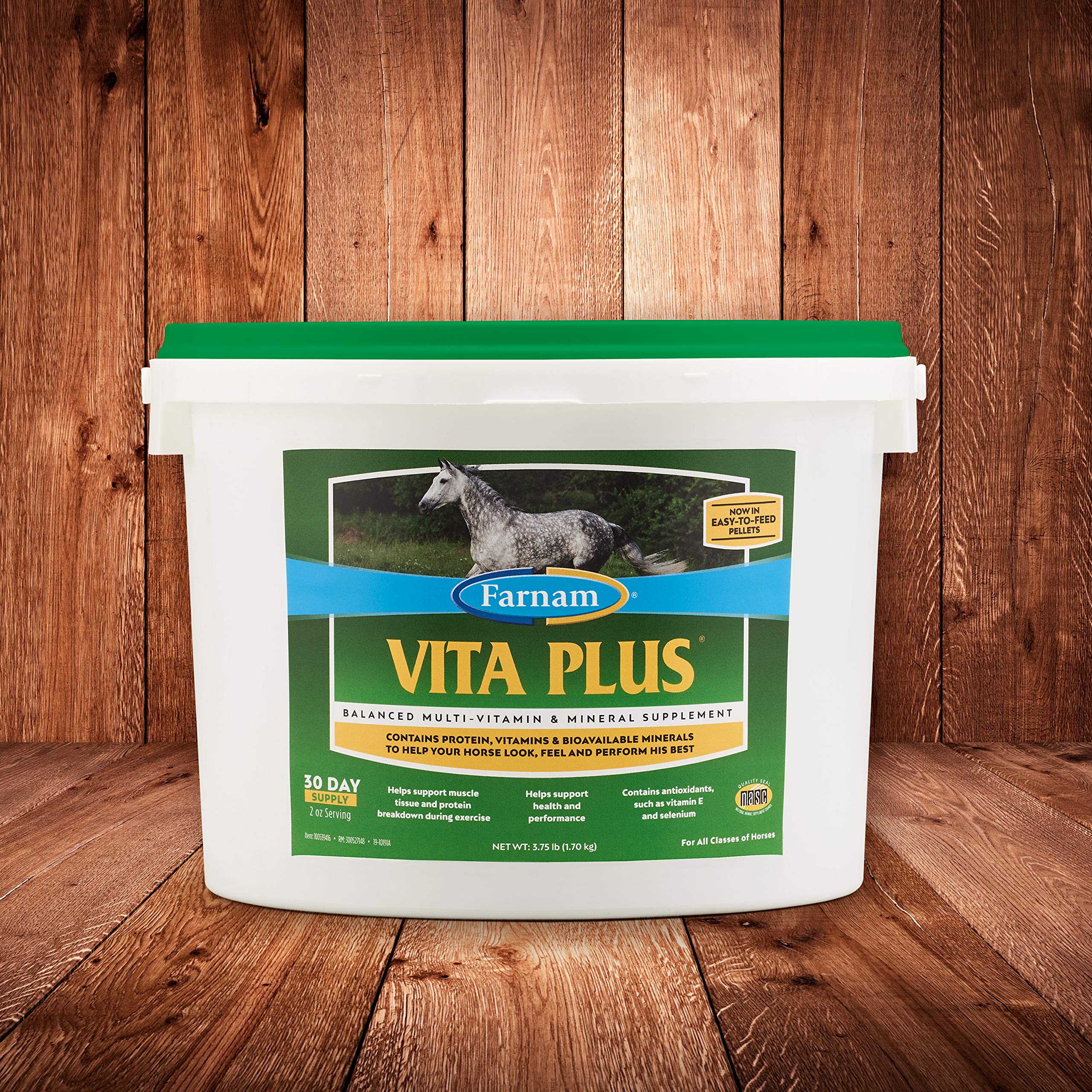 Farnam Vita Plus pellets pictured for convenient daily nutrition.