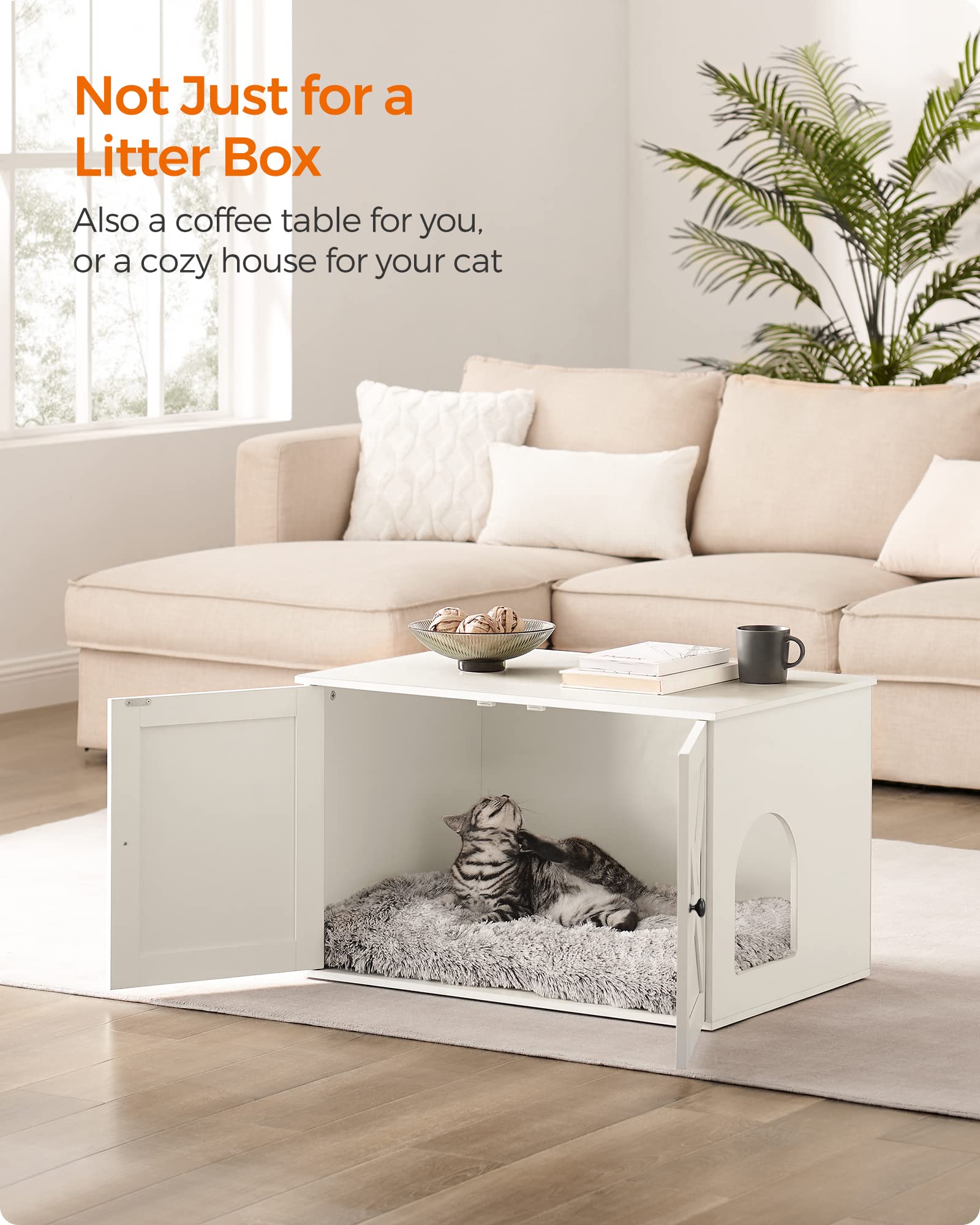 Feandrea interior with divider demonstrates private litter space.