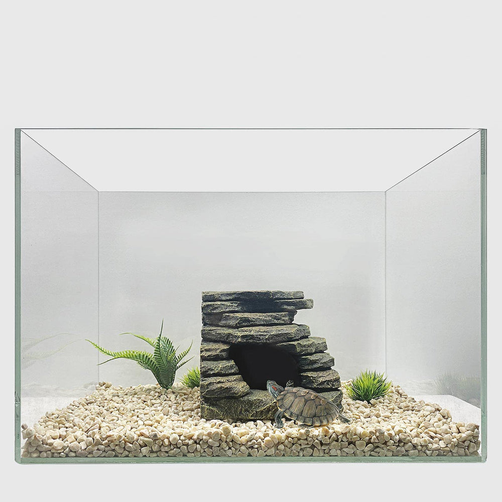 FEDOUR hiding house provides refuge for shy fish and small tank residents