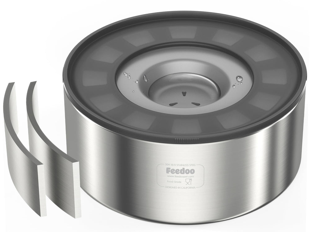 Feedoo 2L no-spill dog water bowl; keeps hydration mess-free.