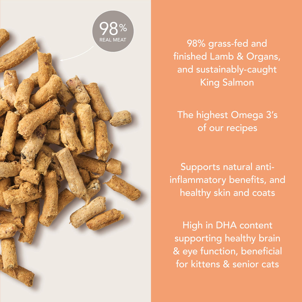 Feline Natural lamb and green-lipped mussels blend showcases whole-prey protein