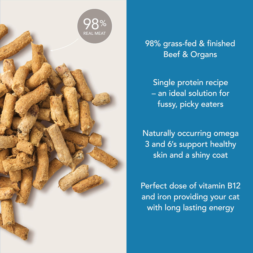 Feline Natural transparent ingredient label shows traceable, human-grade components.