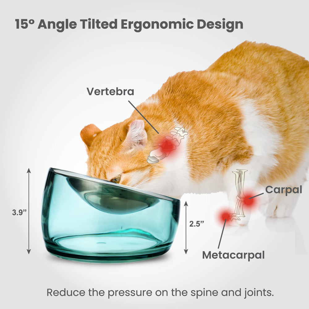 Felli Oblik non-slip base keeps the bowl steady on the floor.